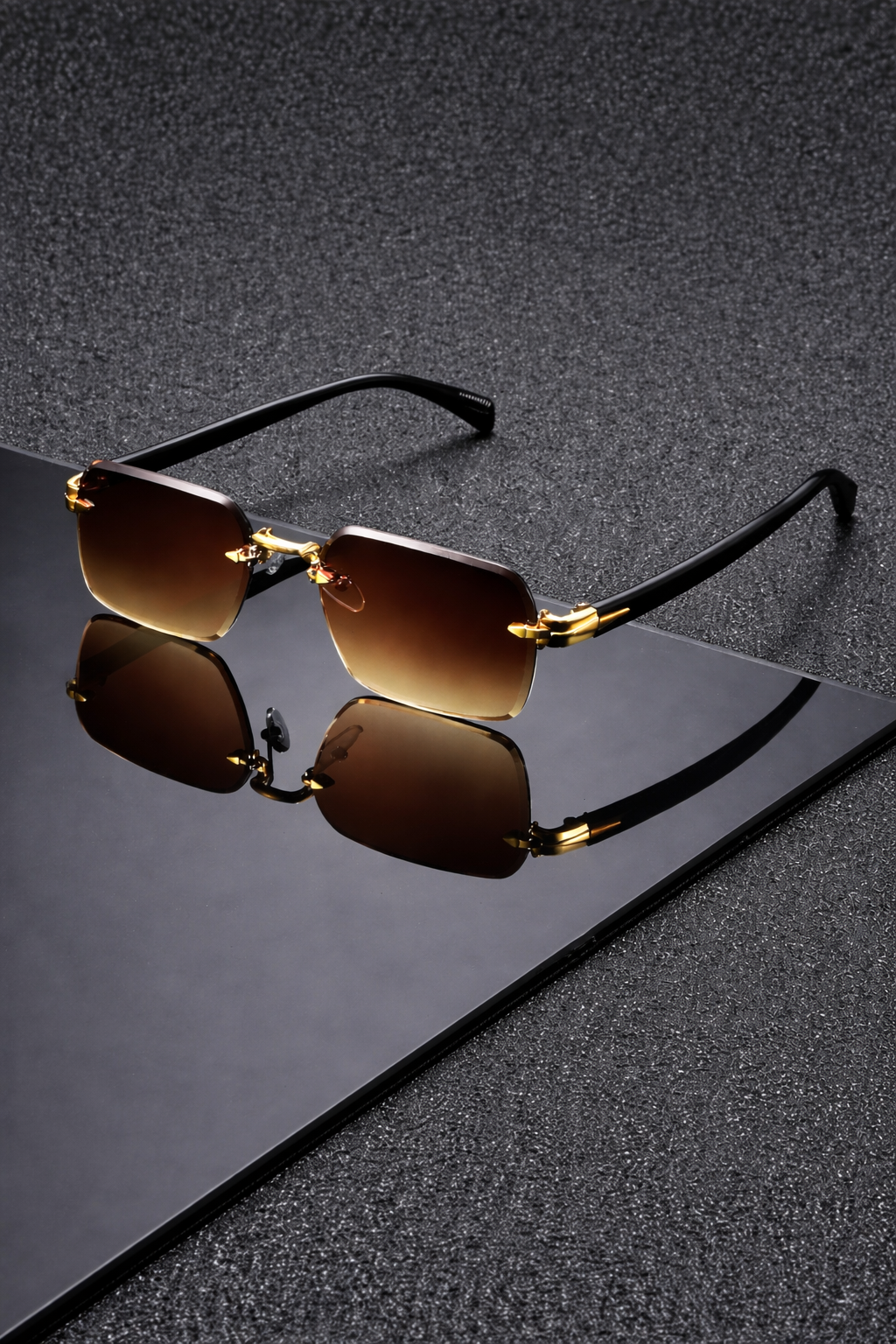 Unisex Gradient Polycarbonate Sunglasses | Stylish Lightweight Pilot Shades | UV Protection Outdoor Fashion 2