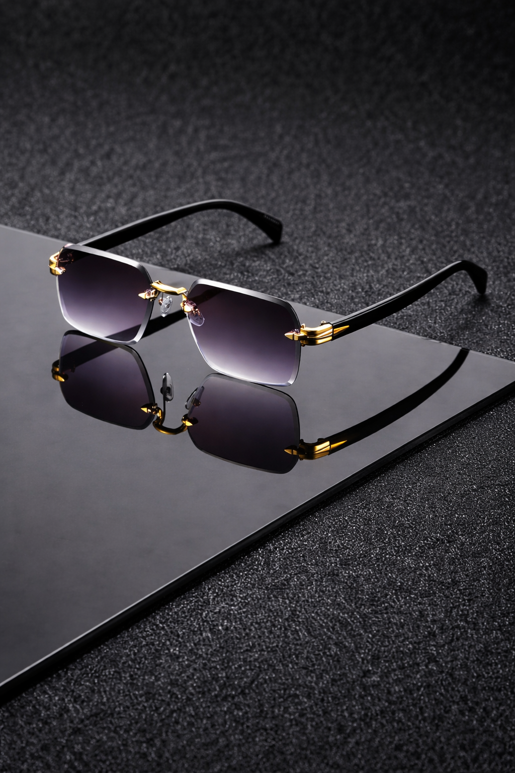 Unisex Gradient Polycarbonate Sunglasses | Stylish Lightweight Pilot Shades | UV Protection Outdoor Fashion 3